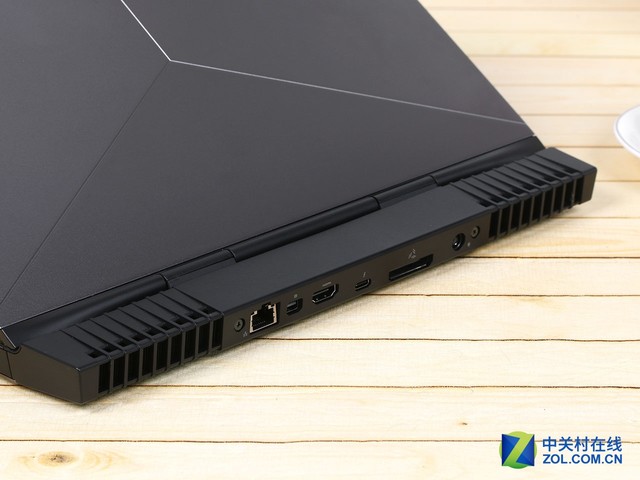 ùOLEDزȥ Alienware 13 R3 