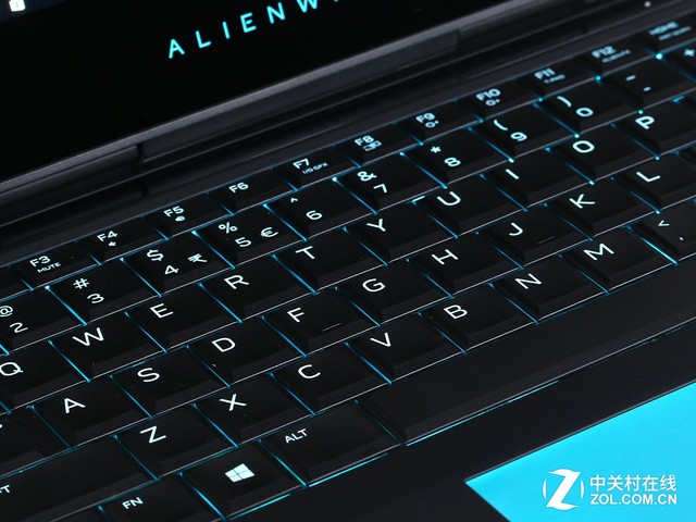 ùOLEDزȥ Alienware 13 R3 