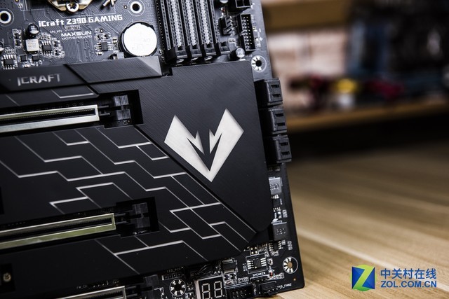 羺֮ uiCraft Z390 Gaming 