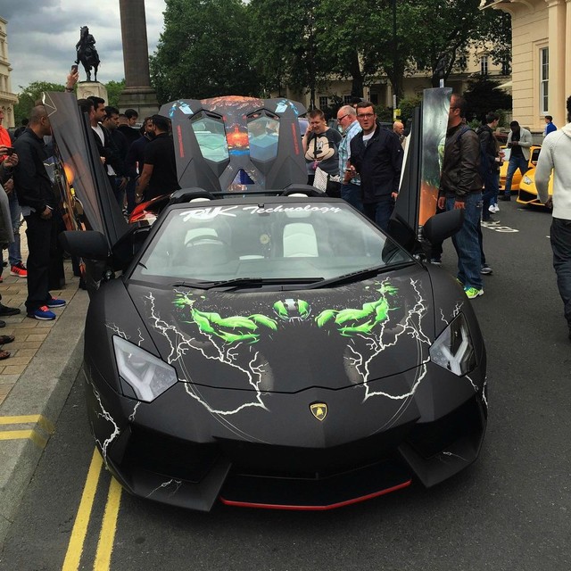 Ӣ۸ Aventador˧