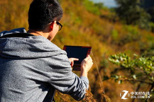 超长待机 手势拍照成就旅途"真伴侣"_联想 yoga平板3 8英寸_平板电脑