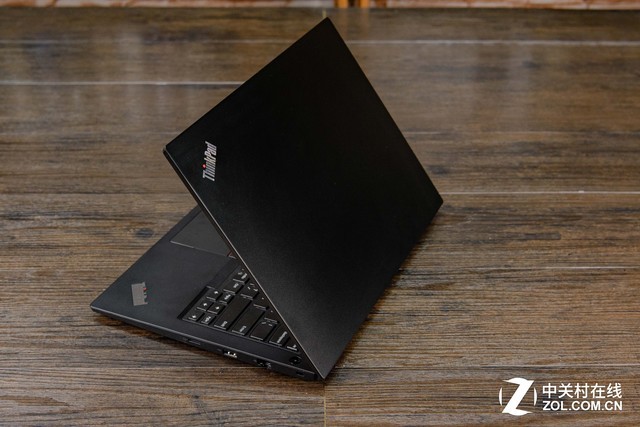 八代酷睿配AMD独显 ThinkPad E480评测 