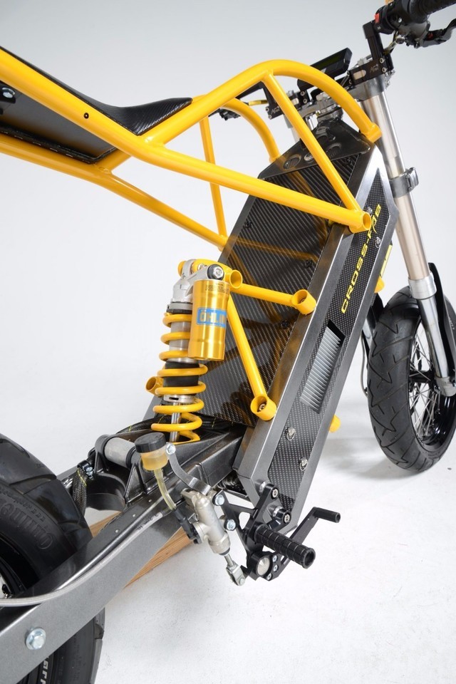 膜拜大神国外牛人diy的exodyne电动车