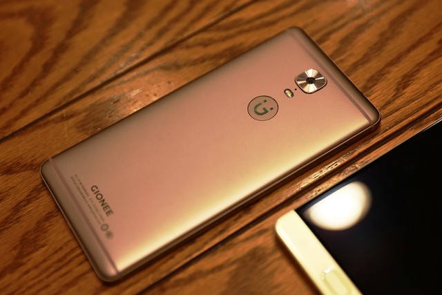 ������η����ͣ�����M6/M6 PlusΪ���ػ����н��� 