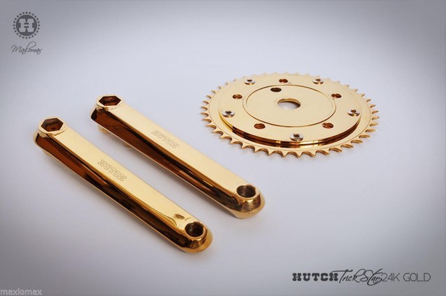 ݳ:Hutch Trick24Kƽг