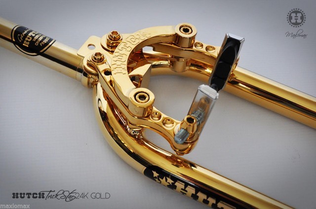ݳ:Hutch Trick24Kƽг