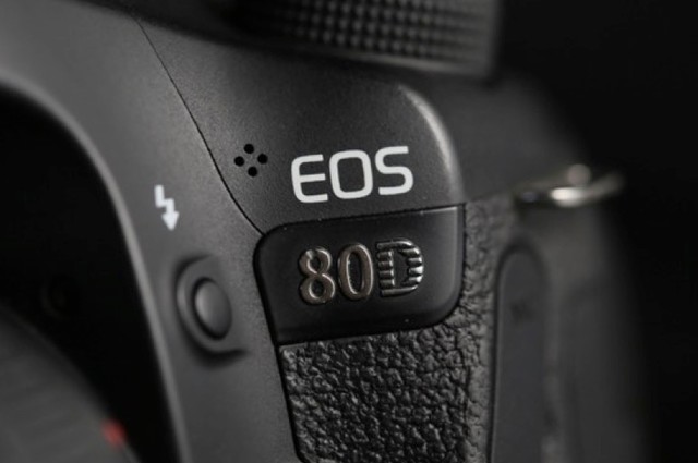 ȫѡٽ EOS 80Dʹ 