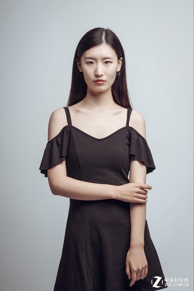 ܷͷ 85mm F1.4ʵսģ 