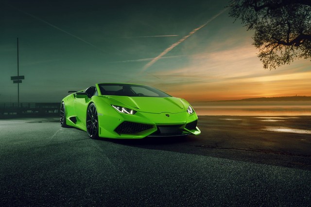 ţ Lamborghini Huracan Spyder
