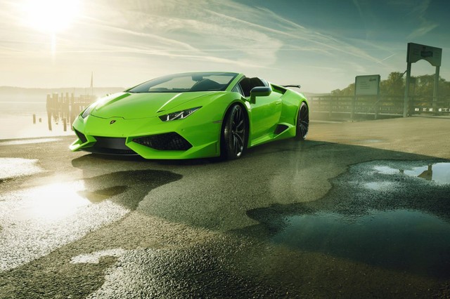 ţ Lamborghini Huracan Spyder