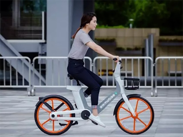 摩拜新一代电动助力车看着还挺好看的