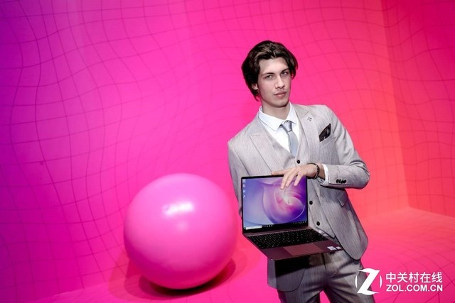 华为MateBook 13笔记本体验:最像“大手机”的轻薄本