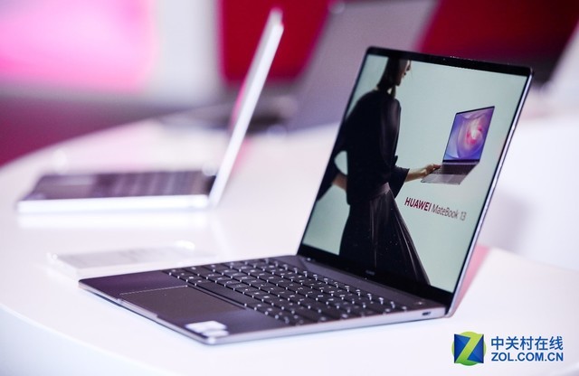 华为MateBook 13笔记本体验:最像“大手机”的轻薄本