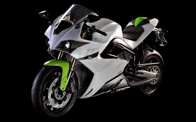 Energica EGO
ֵٶȣ149Ӣ/Сʱ
93Ӣ
ۼۣ35000Ԫ