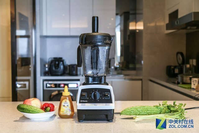 Vitamix E320料理机获2018年度科技产品大奖 