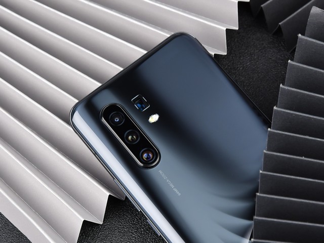 �콢��Ӱ���ֻ�vivo X30 Pro��ս˫����Ӱ���� 