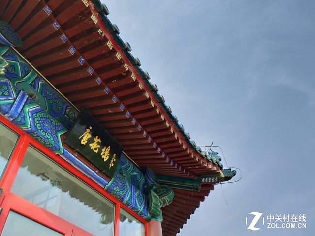 OPPOR15�ξ���Ŵ󳡾�������ѹiPhoneX����˲����� 