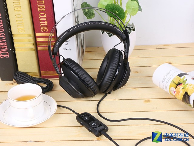ȫ콢 HyperX Cloud Revolver S 