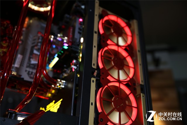 致敬斯塔克工业 炫赏钢铁侠MOD主机
