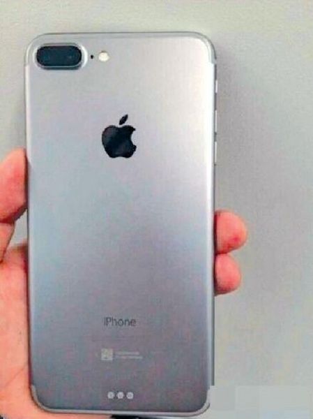 ����˫��Ҳ͹�� iPhone 7 Plus�������� 