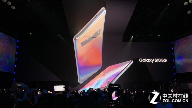 这个夜晚惊喜不断 三星Galaxy S10 5G版发布