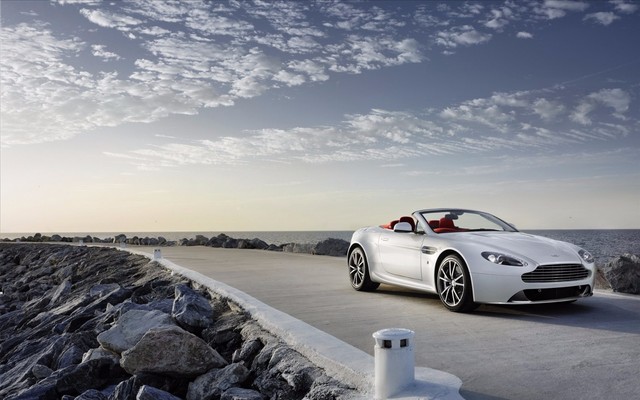 λĳ  ˹  V12 ZAGATO