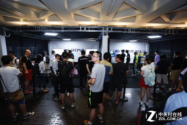 雪人科技联合STEPVR推国内首款大空间可移动多人作战VR游戏