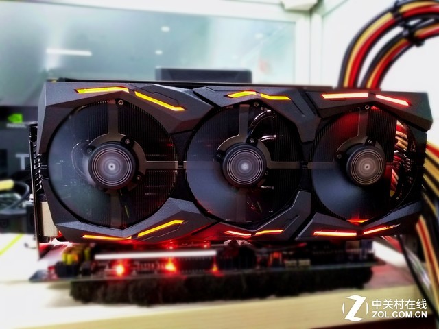 ׿ǹ ROG STRIX RX VEGA 64 