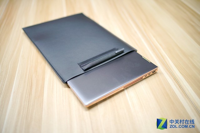 ���ŵĴ��������� ����Spectre x360 15���� 