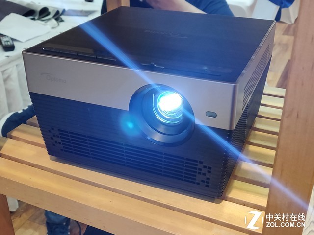 奥图码球迷线下活动圆桌会议畅谈I5 
