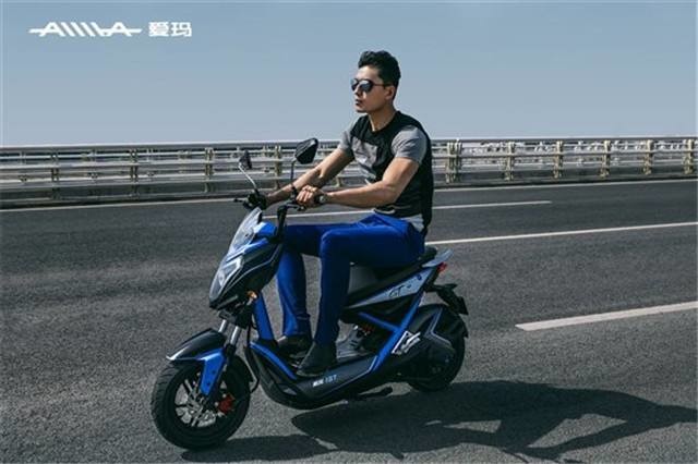 前碟后鼓性价比爱玛战鹰