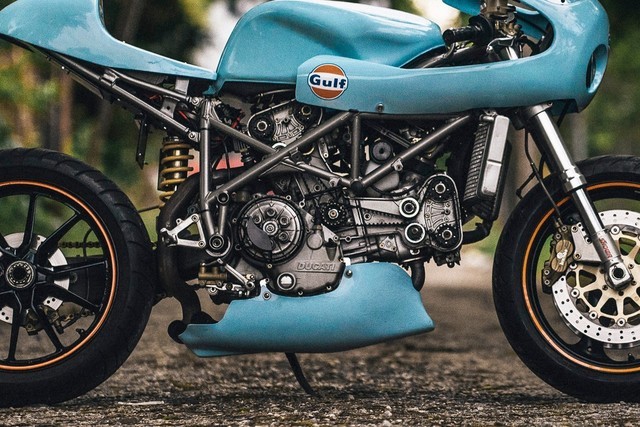 һ˧:GulfDream Ducati748