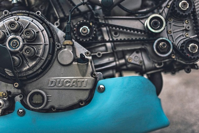 һ˧:GulfDream Ducati748