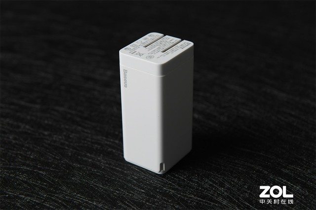 支持全快充协议 倍思2C1A 65W充电器评测 