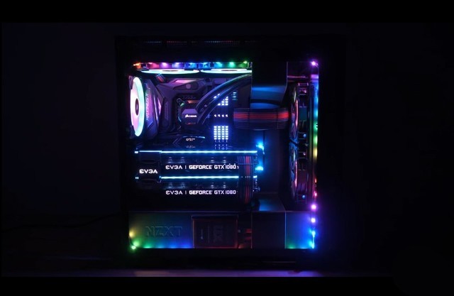 Сͻ  NZXT H700i 