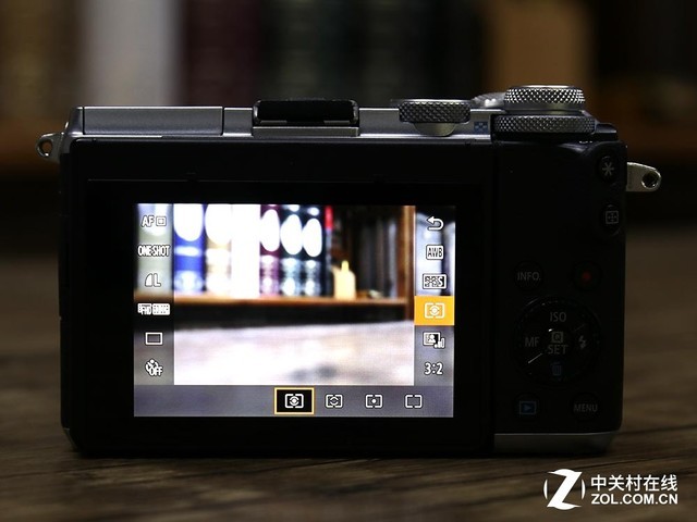 ߻ײ ΢EOS M6ú԰ 