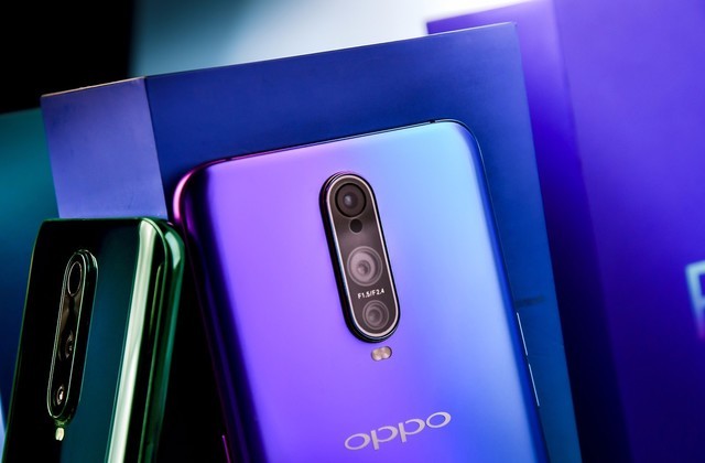 ڹͽۼ OPPO R17 Proͼ