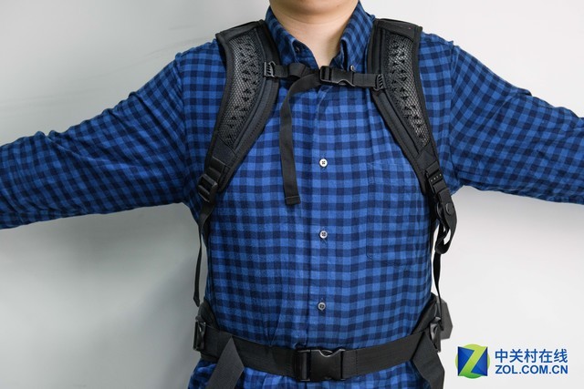 背包式VR电脑 惠普OMEN X Compact评测