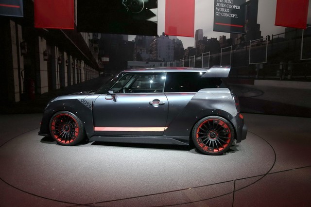 ¾60 MINI JCW GP