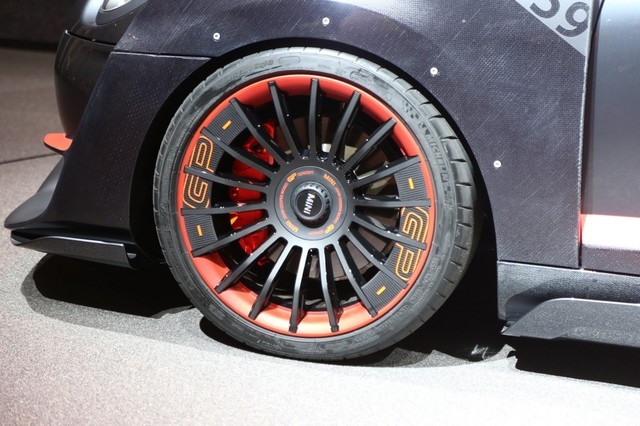 ¾60 MINI JCW GP