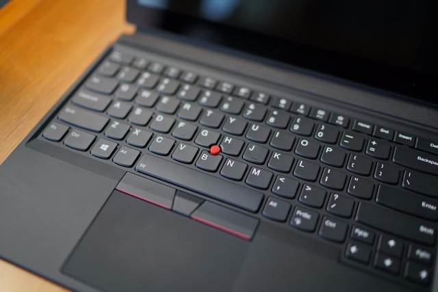 ThinkPad X1 Tablet Evoͼ ǿһ