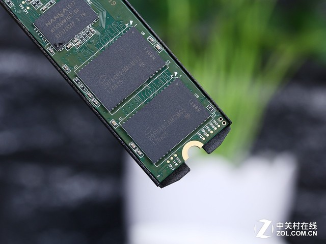 Ʒ߲ʺCN600 240GB SSDײ 