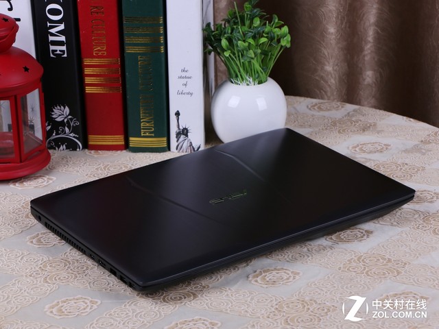 高颜值加性能卓越 华硕ZX50V游戏本评测 