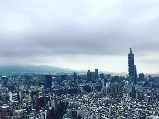 ���д���è����XPS 15��̨��С��֮�� 