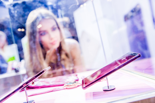 ��˫ɫ����ɫ�����԰��ֵĻ�ΪP9ɫ�ʷ籩 