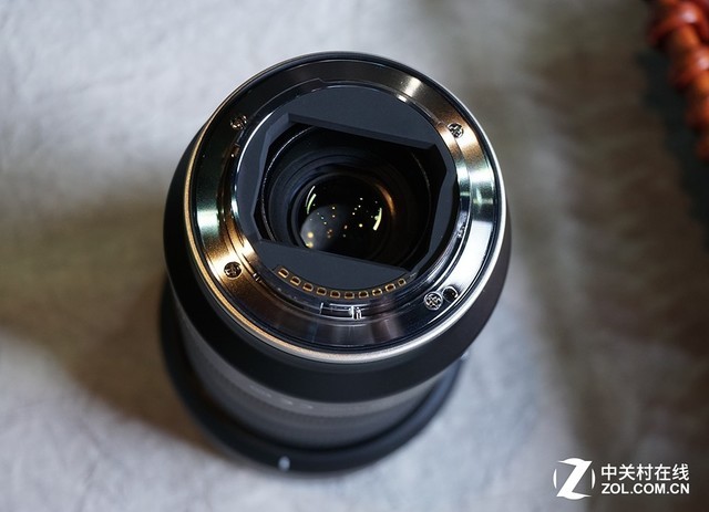 һ 28-75mm f2.8ͷʵ 