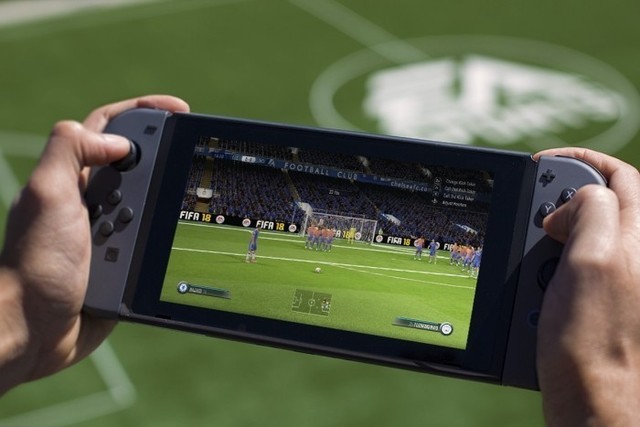 ӢϷһУFIFA18صһ 
