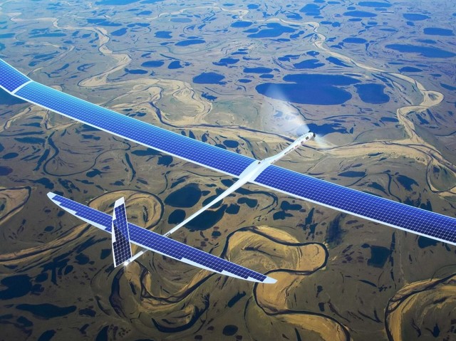 机翼上有3000块太阳能电池.