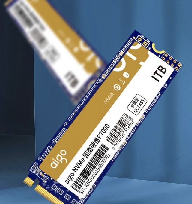 һ콢 aigo P7000 PCIe4.0 SSDǳ 