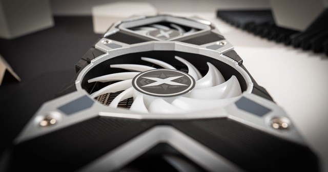 WRC8 RTX 3080 ٳ 